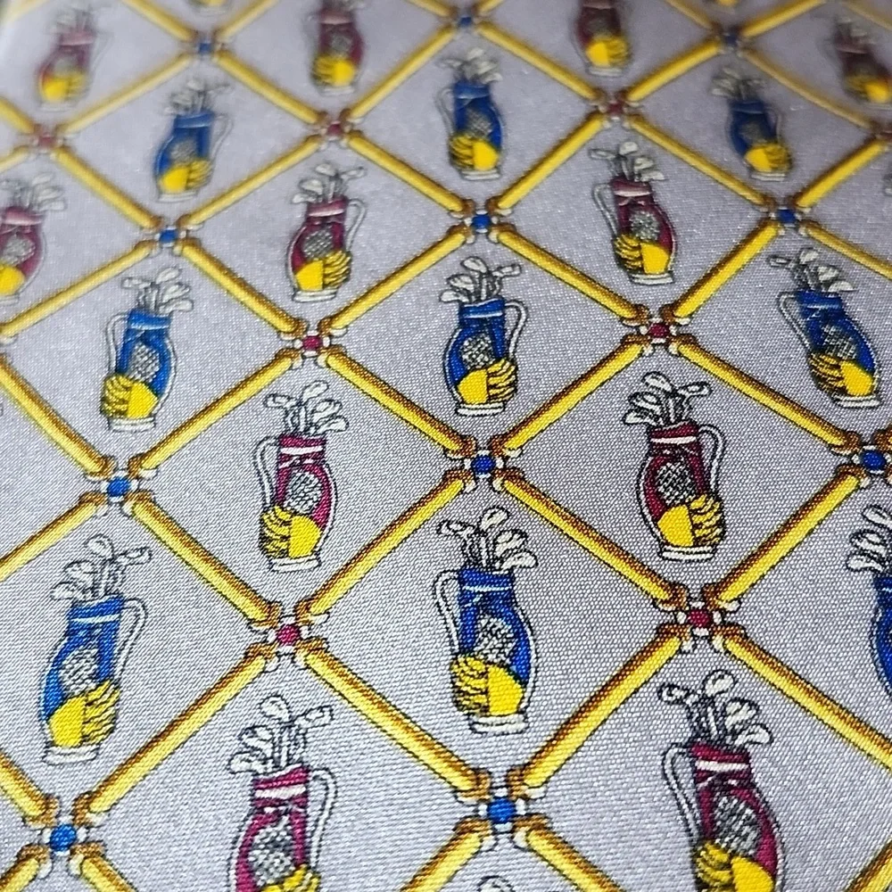 VINTAGE SINSABANG GOLF-BAGS GOLFING THEMED PURE SILK NECK TIE